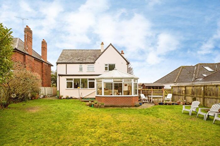 4 Bedroom Detached House For Sale In Bridge Drive, Chester, Cheshire, CH3