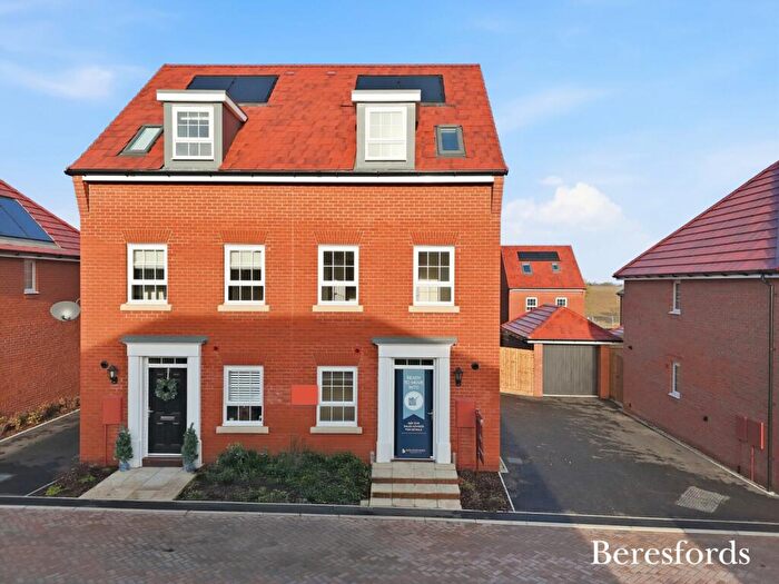 3 Bedroom Semi Detached House For Sale In Great Dunmow Grange, Dunmow, CM6