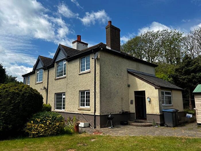 3 Bedroom Semi-Detached House To Rent In Upper Road, St. Margarets-At-Cliffe, Dover, CT15