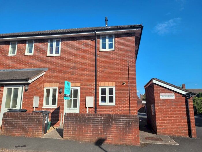 2 Bedroom Flat To Rent In Highland Court, Lydney, GL15