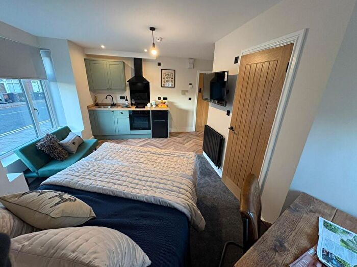 Studio To Rent In G Raddlebarn Road, Selly Oak, Birmingham, West Midlands, B29