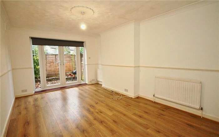2 Bedroom Semi-Detached House To Rent In Dagnall Park, South Norwood, London, SE25