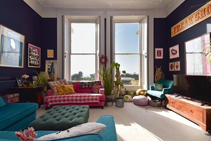 2 Bedroom Flat For Sale In Marina, St. Leonards-On-Sea, TN38