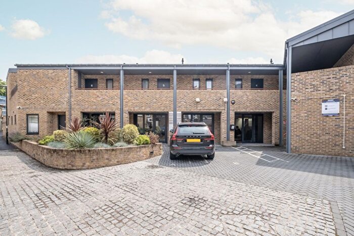 1 Bedroom Flat To Rent In Ironmongers Mews, London, SW13