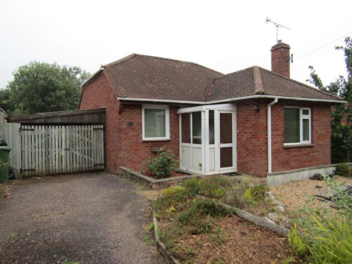 2 Bedroom Bungalow To Rent In Beacon Heath, Exeter, EX4