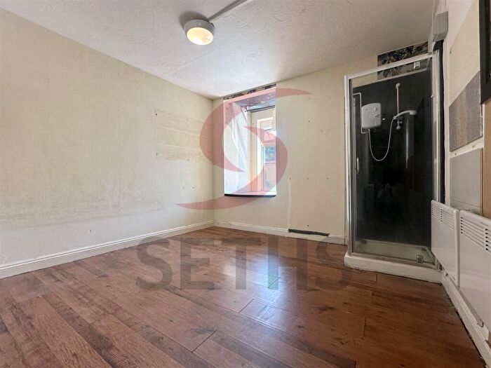 1 Bedroom Flat To Rent In Abbey Street, Market Harborough, Leicestershire, LE16