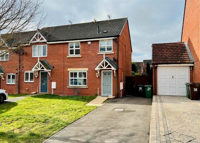 3 Bedroom Property To Rent In Clumber Close, Loughborough, LE11