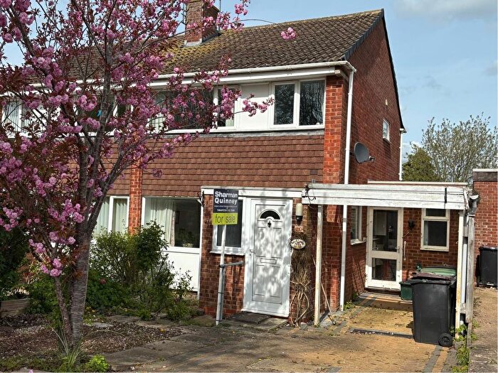 3 Bedroom Semi Detached House For Sale In Roman Way, Thrapston, Kettering, NN14