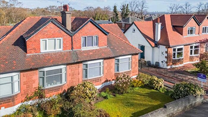 4 Bedroom Semi Detached Bungalow For Sale In Crosshill Drive, Burnside, Glasgow, G73