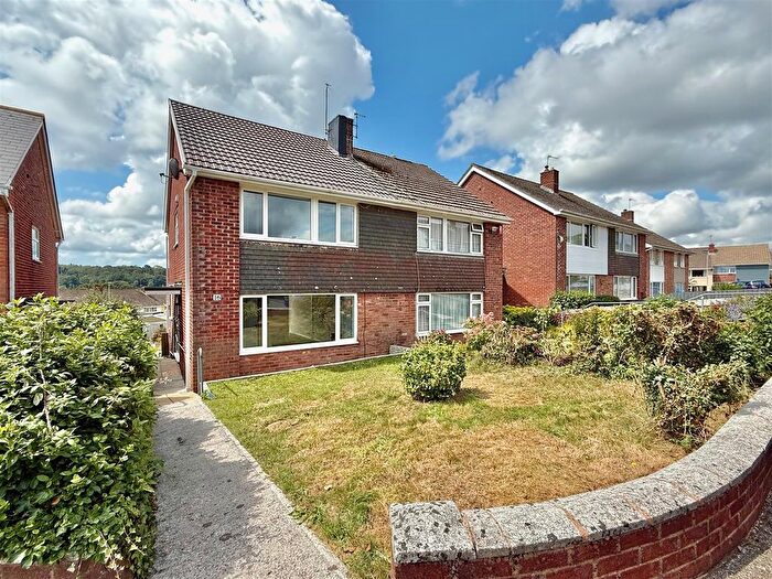 3 Bedroom Semi-Detached House For Sale In Tamerton Foliot, Plymouth, PL5