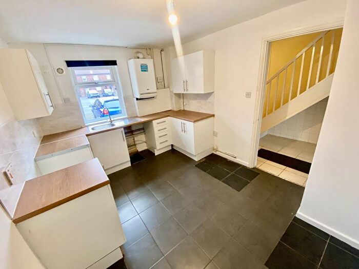 3 Bedroom Property To Rent In Amroth Court, Penlan, Swansea, SA5