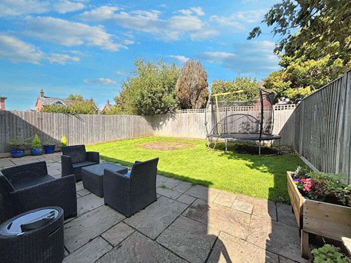 4 Bedroom Detached House For Sale In Bruyn Road, Fordingbridge, SP6