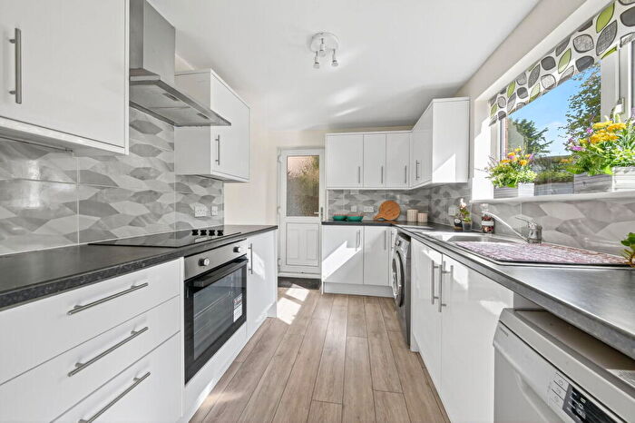 2 Bedroom Semi-Detached House For Sale In Pytchley Road, Kettering, NN15