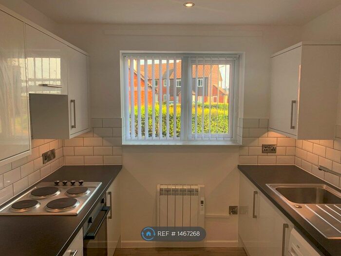 2 Bedroom Flat To Rent In All Saints Court, Didcot, OX11