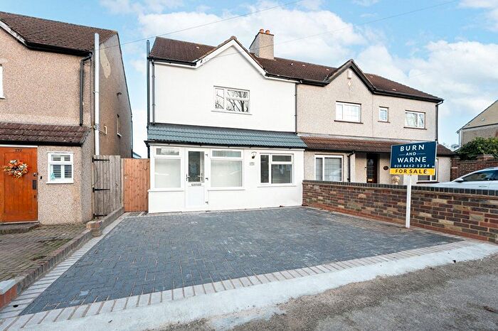 3 Bedroom Semi Detached House For Sale In Benhill Road, Sutton, SM1