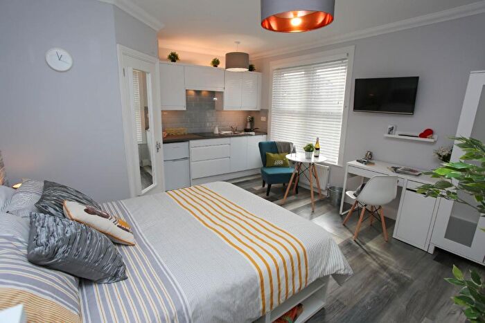 Studio To Rent In Victoria St, Dunstable, LU6