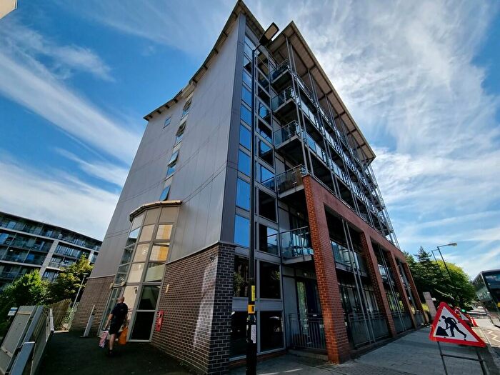 2 Bedroom Apartment To Rent In Bath Row, Birmingham, B15