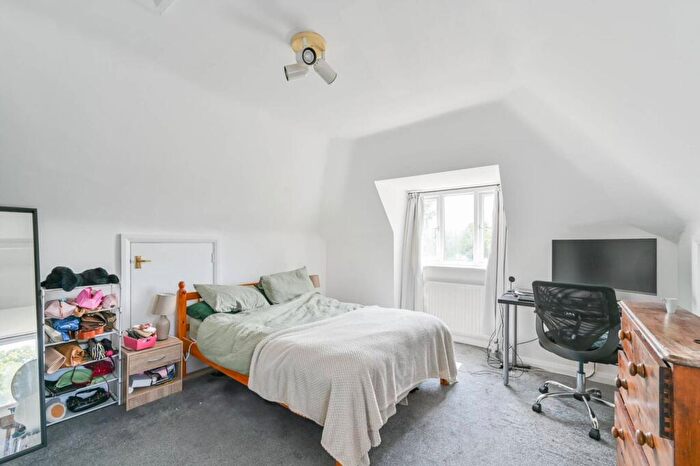 1 Bedroom Flat To Rent In Cavendish Road, Balham, London, SW12