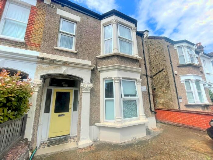 Studio To Rent In Cedar Road, Sutton, SM2