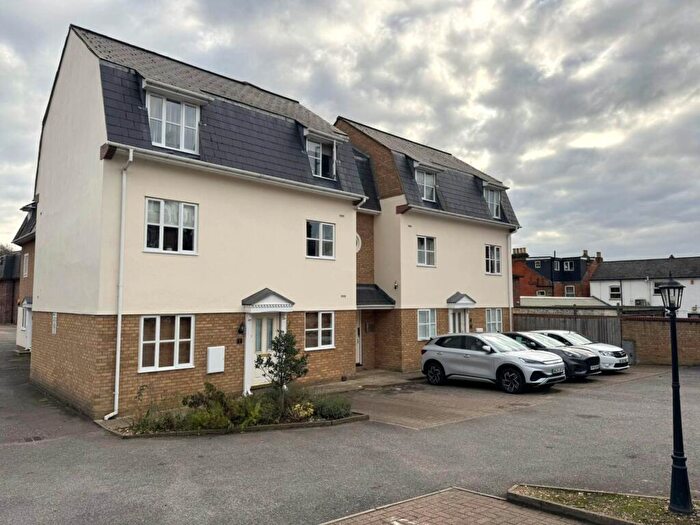 1 Bedroom Flat For Sale In Gresham Close, Brentwood, CM14