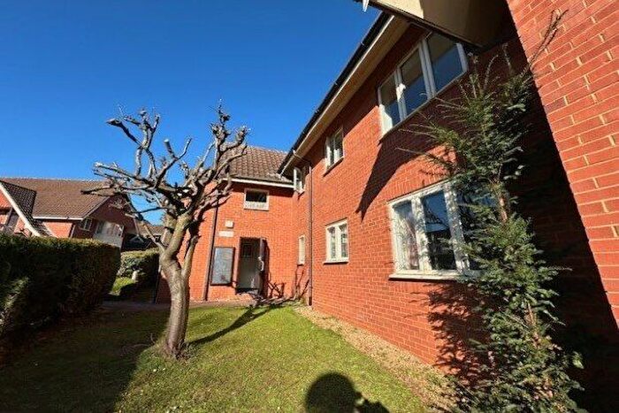 2 Bedroom Flat To Rent In Tavistock Place, Bedford, MK40