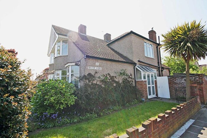 3 Bedroom Property To Rent In Lyndhurst Avenue, Twickenham, TW2