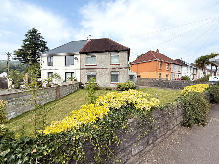 3 Bedroom Semi-Detached House For Sale In Park Avenue, Glynneath, Neath, SA11