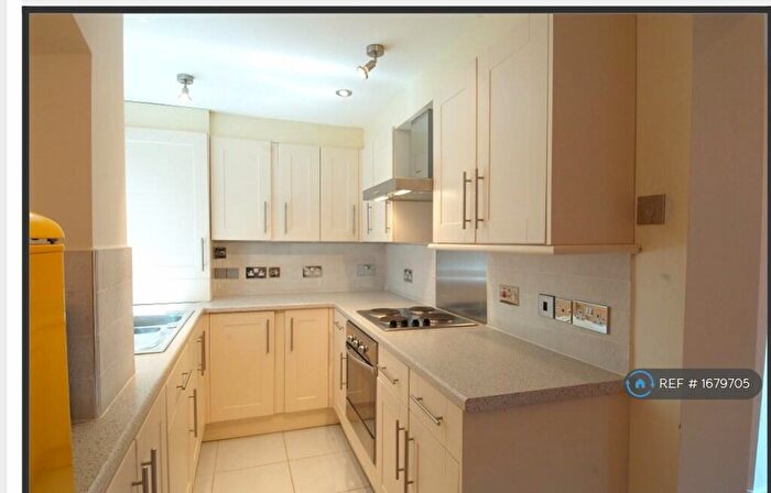 2 Bedroom Flat To Rent In Coleshill Street, Sutton Coldfield, B72