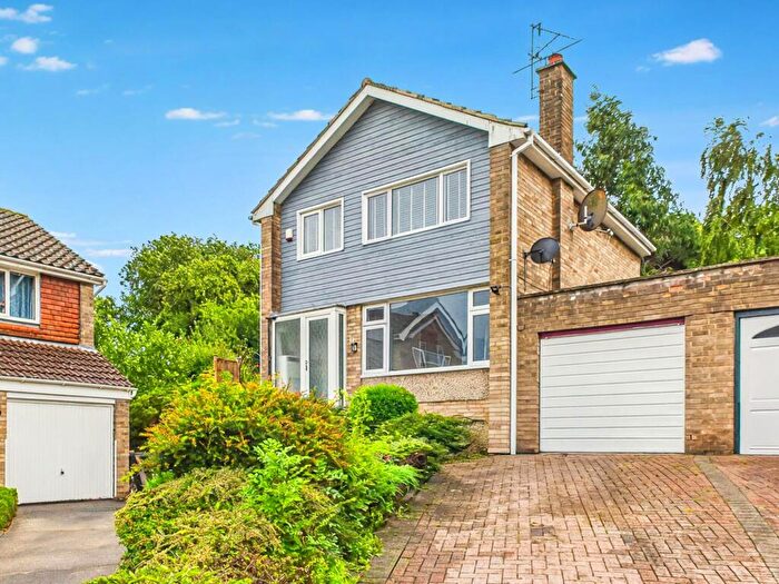 3 Bedroom Link Detached House For Sale In Byrne Court, Arnold, Nottingham, NG5