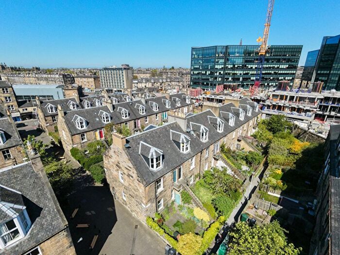 2 Bedroom Maisonette For Sale In Bright Terrace, Edinburgh, EH11