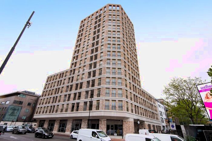 1 Bedroom Flat To Rent In Ensign Court, Ensign Street, London, E1