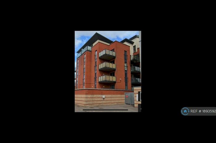 2 Bedroom Flat To Rent In Cunningham Court, London, E10