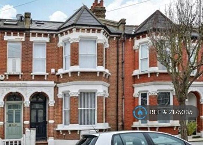 6 Bedroom Terraced House To Rent In Calbourne Road, London, SW12