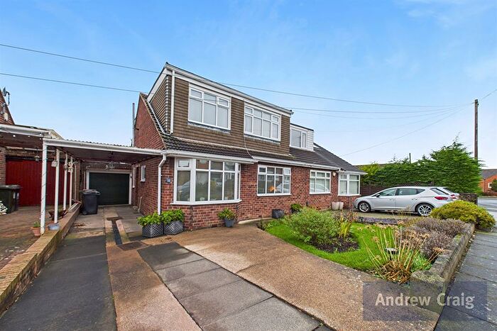 4 Bedroom Semi Detached House For Sale In Chantry Drive, Wideopen, NE13