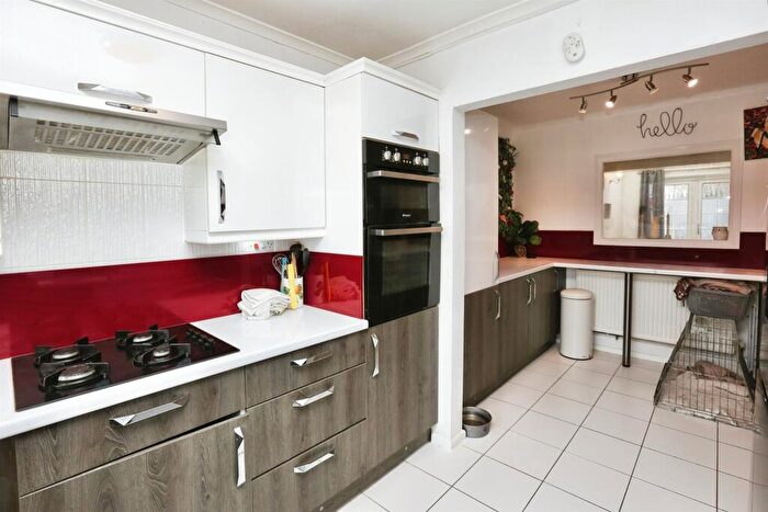 3 Bedroom Terraced House For Sale In Hanbidge Crescent, Gosport, PO13