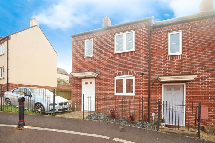 2 Bedroom End Of Terrace House For Sale In Grove Gate, Staplegrove, Taunton, TA2