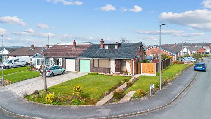 3 Bedroom Semi Detached House For Sale In Westfield Avenue, Ashton-In-Makerfield, WN4