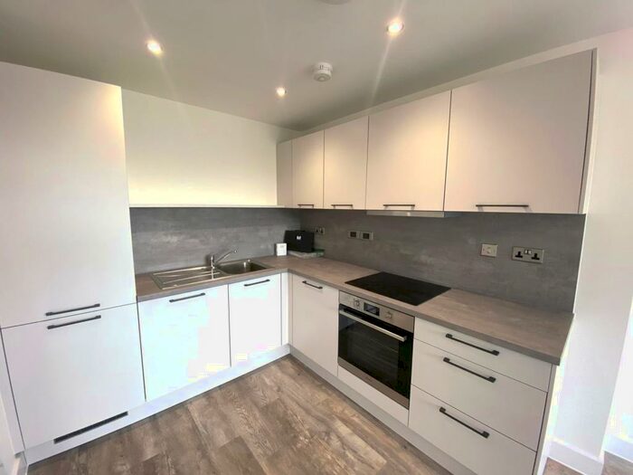 1 Bedroom Flat To Rent In Sheldon Court, Wagon Lane, B26