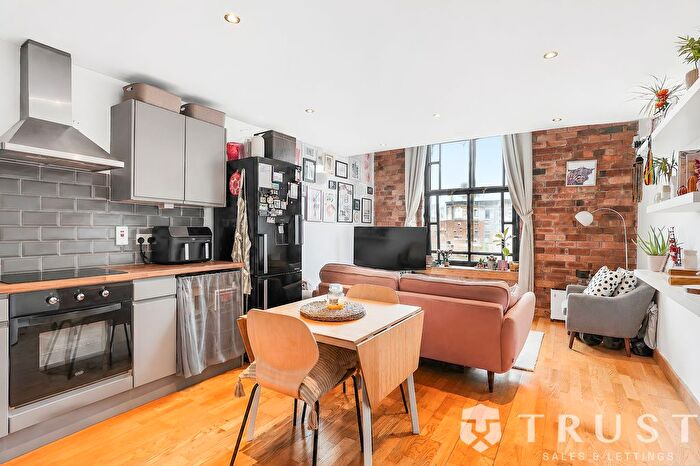 1 Bedroom Flat For Sale In High Street, Independent House, WF16