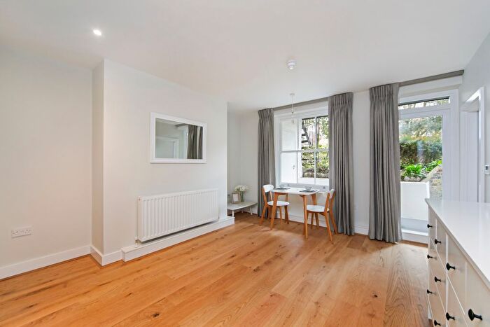 Studio To Rent In Fulham Road, Fulham, SW6