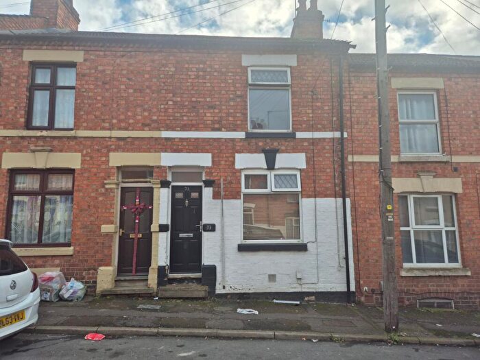3 Bedroom Terraced House To Rent In Baker Street, Semilong, Northampton, NN2