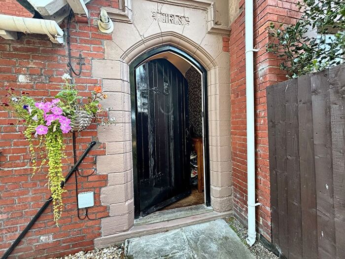 3 Bedroom Property For Sale In Brickwall Lane, Liverpool, L29