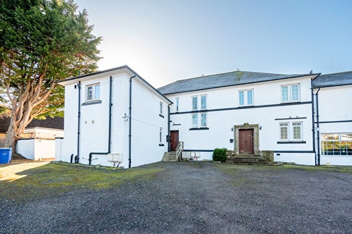 2 Bedroom Flat To Rent In Amochrie Road, Paisley, Renfrewshire, PA2