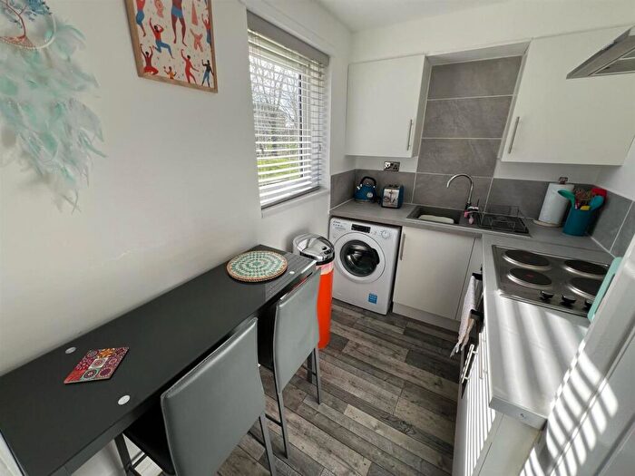 Studio To Rent In Reedmace Close, Waterlooville, PO7