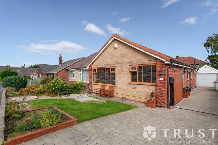 3 Bedroom Bungalow For Sale In Sunny Bank Parade, Mirfield, WF14