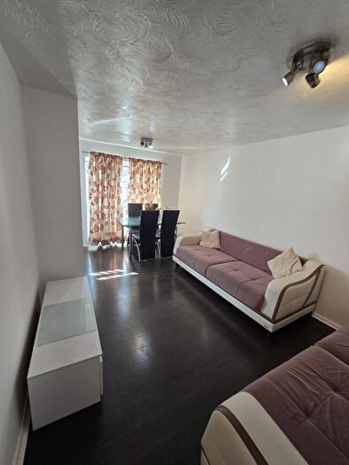 1 Bedroom Flat To Rent In Cuthberga Close, Barking, IG11