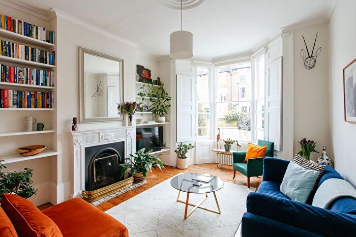 1 Bedroom Flat For Sale In Stradbroke Road, London, N5