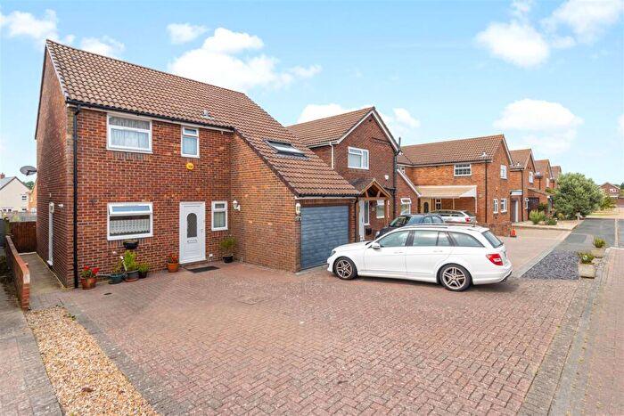 4 Bedroom Detached House For Sale In Jordans Lane East, Eastbourne, BN22