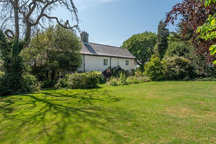 5 Bedroom Detached House For Sale In The Street, Rushmere, NR33