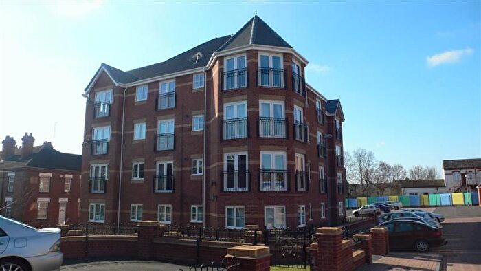 2 Bedroom Flat To Rent In Signet Square, Stoke, Coventry, CV2